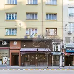 Rakovski Street Three Bedroom Ten People Spacious Apartment